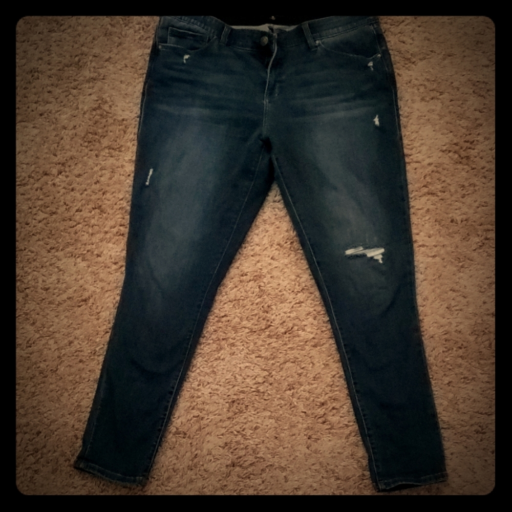 Lularoe Denim Distressed Wash Size 36